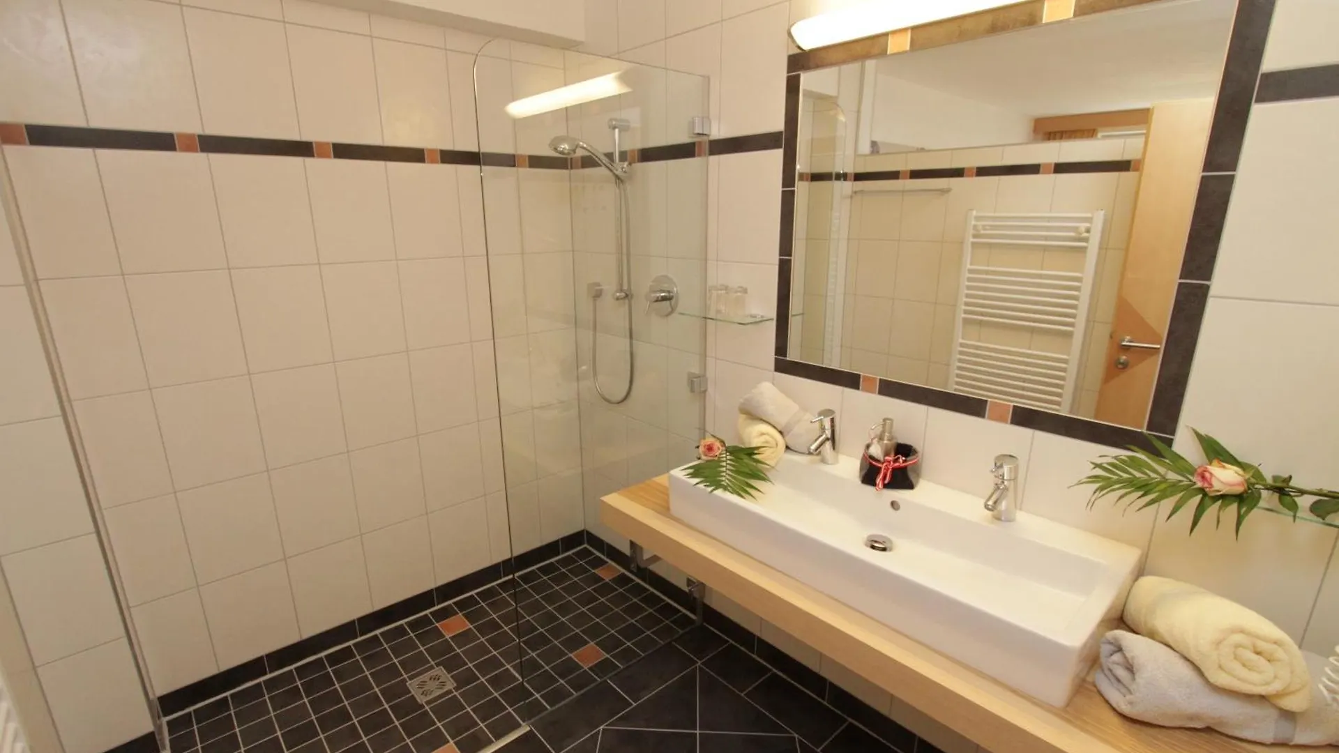 ***  Hotel Sonnberg Saalbach-Hinterglemm Austria